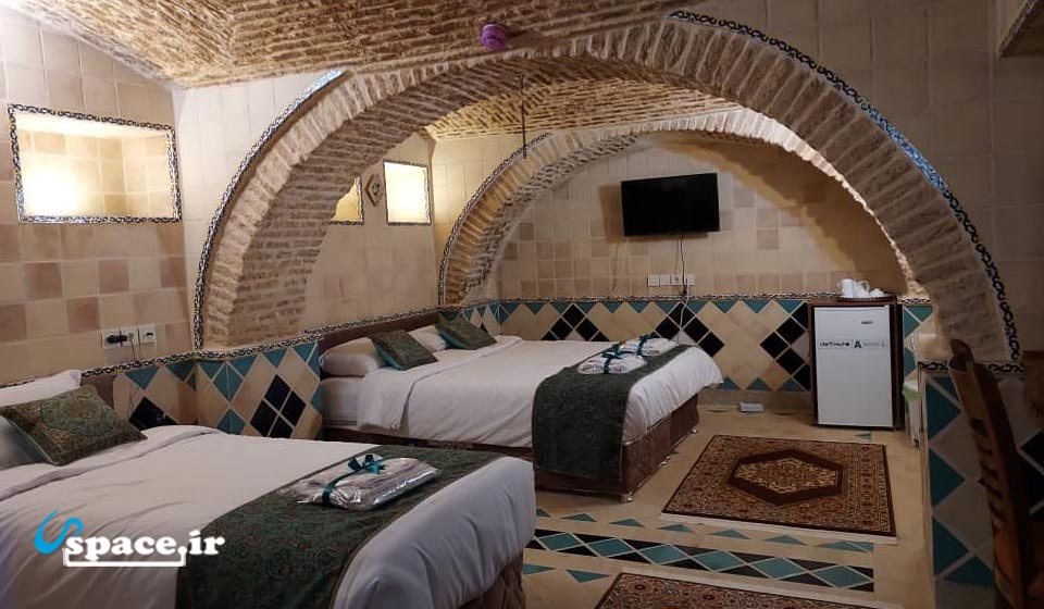 نمای داخلی اتاق ترنج هتل سنتی اشرفیه - شیراز